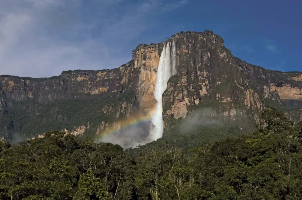পৃথিবীর সবচেয়ে উঁচু জলপ্রপাত এঞ্জেল ফলস-অবস্থান ও বিস্ময়
