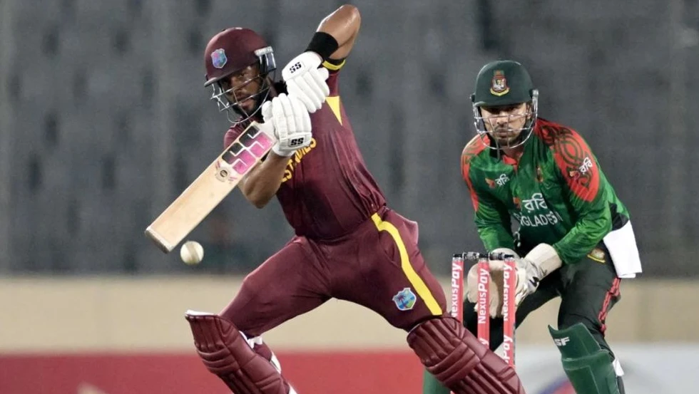 হোপ-পাওয়েলের তাণ্ডবে বড় লক্ষ্য বাংলাদেশের