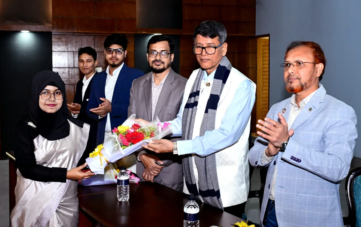চবি’তে এসিএস নবীন সংবর্ধনা: “আত্মবিশ্বাস ও দক্ষতাই চাকরিজীবনের সাফল্যের মূল চাবিকাঠি”