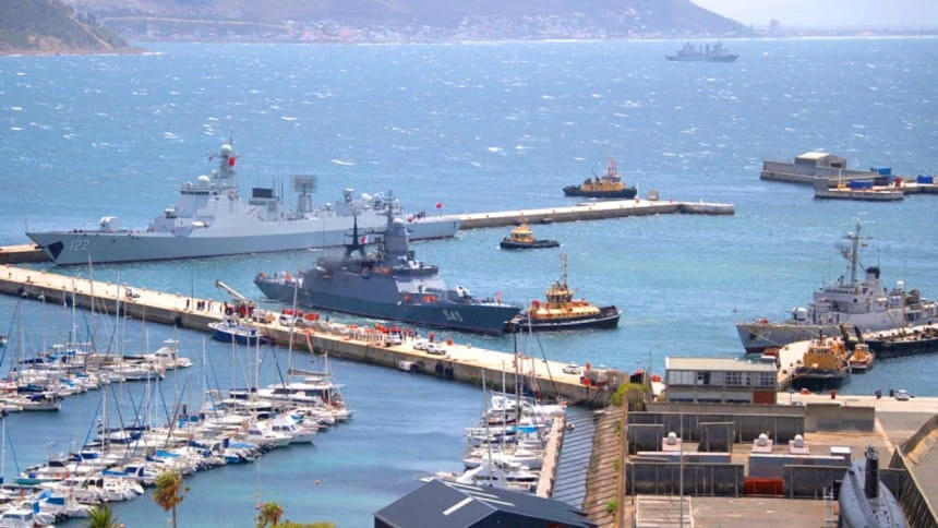 চীন-রাশিয়া-ইরানের সাথে নৌ মহড়া শুরু করেছে দক্ষিণ আফ্রিকা