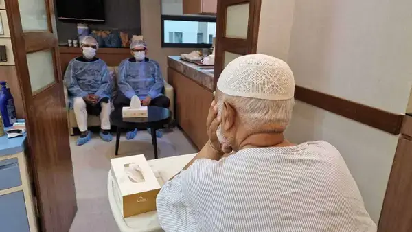 জামায়াত আমিরকে দেখতে হাসপাতালে নিরাপত্তা উপদেষ্টা ড. খলিলুর রহমান