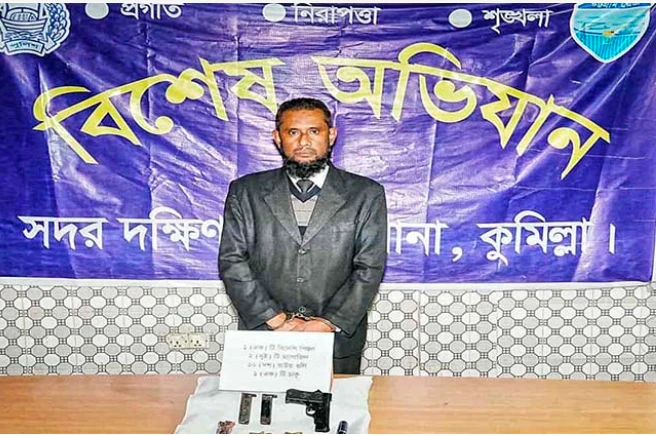 বিদেশি পিস্তল সহ আটক কুমিল্লা জামায়াত নায়েবে আমিরের ছোটো ভাই!