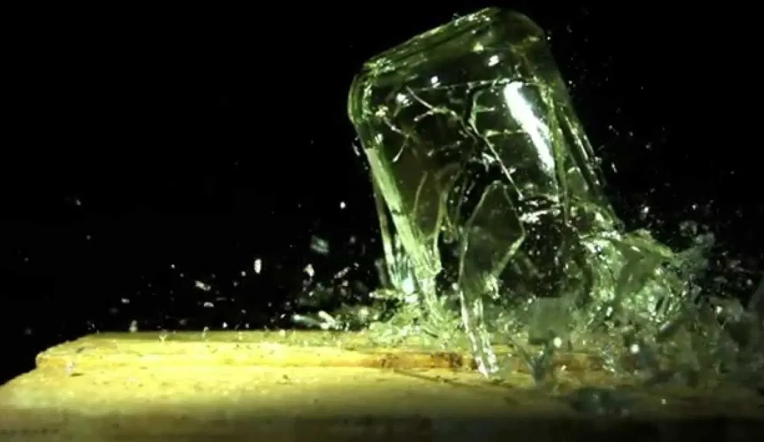 ভাঙার আগেই কি জানা সম্ভব, একটি গ্লাস কত টুকরো হবে?