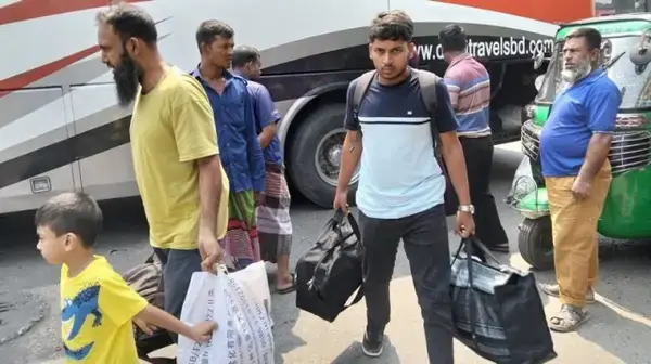 স্বস্তিতে রাজধানীতে ফিরছেন কর্মজীবীরা