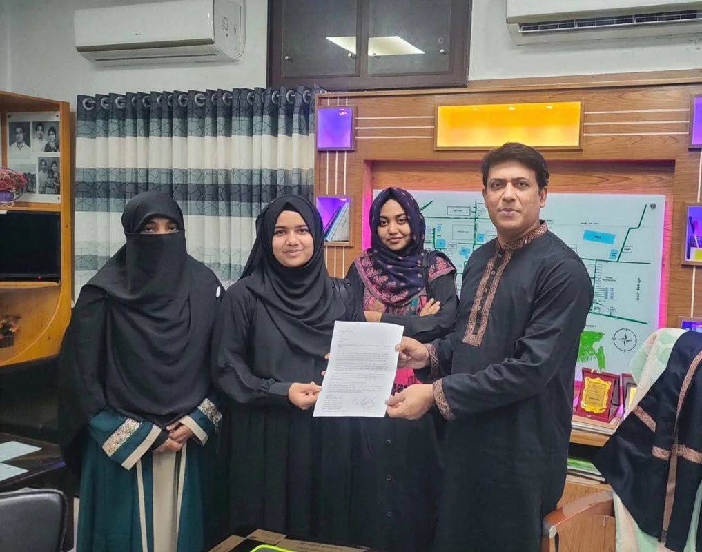 রাবিতে নারী শিক্ষার্থীকে সাইবার বুলিং! প্রক্টর বরাবর রাকসুর লিখিত অভিযোগ