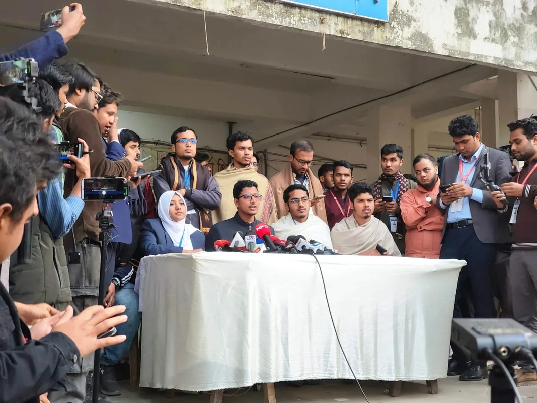 জকসু নির্বাচন: ২৪ ঘণ্টার মধ্যে শিবির সমর্থিত ভিপি প্রার্থীর স্ত্রীকে হেনস্তাকারীদের গ্রেপ্তারের দাবি