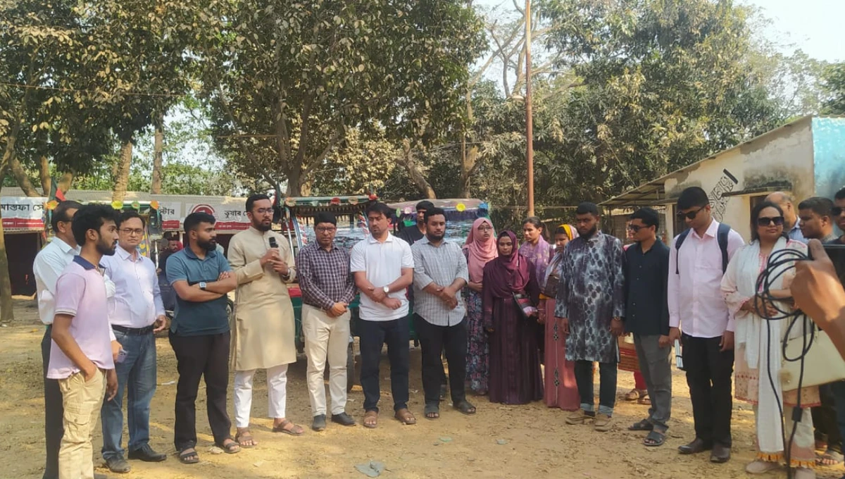 জাকসুর উদ্যোগের প্রতিবন্ধী শিক্ষার্থীদের জন্য বাসে সংরক্ষিত আসন ব্যবস্থা চালু