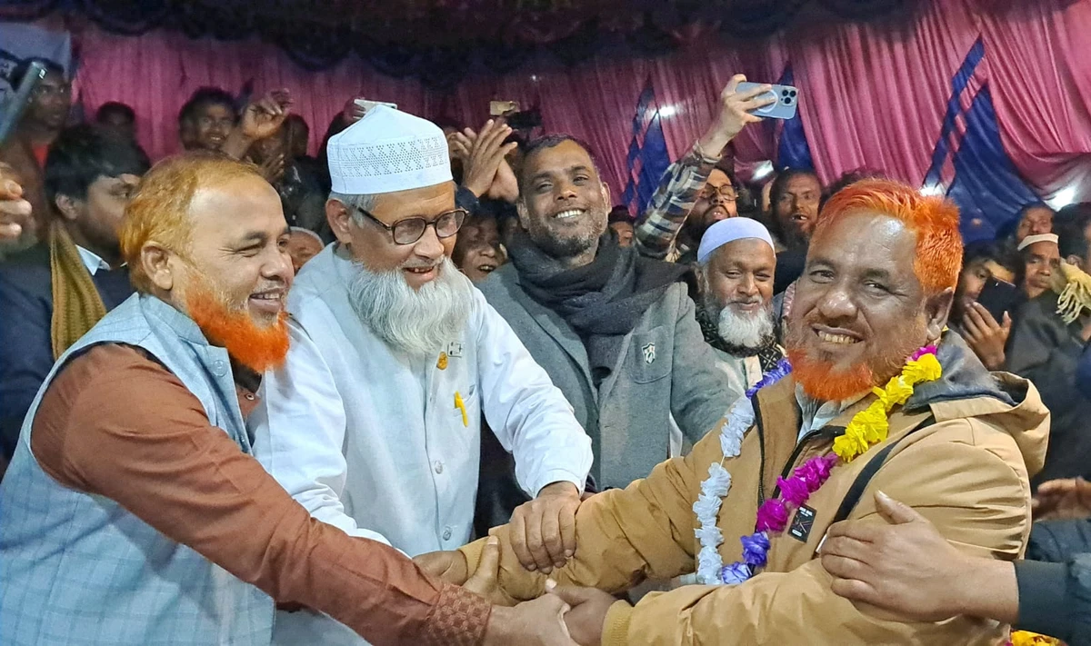 ঠাকুরগাঁওয়ে স্বেচ্ছাসেবক দল সেক্রেটারিসহ বিএনপির ১৪০ নেতাকর্মীর জামায়াতে যোগদান