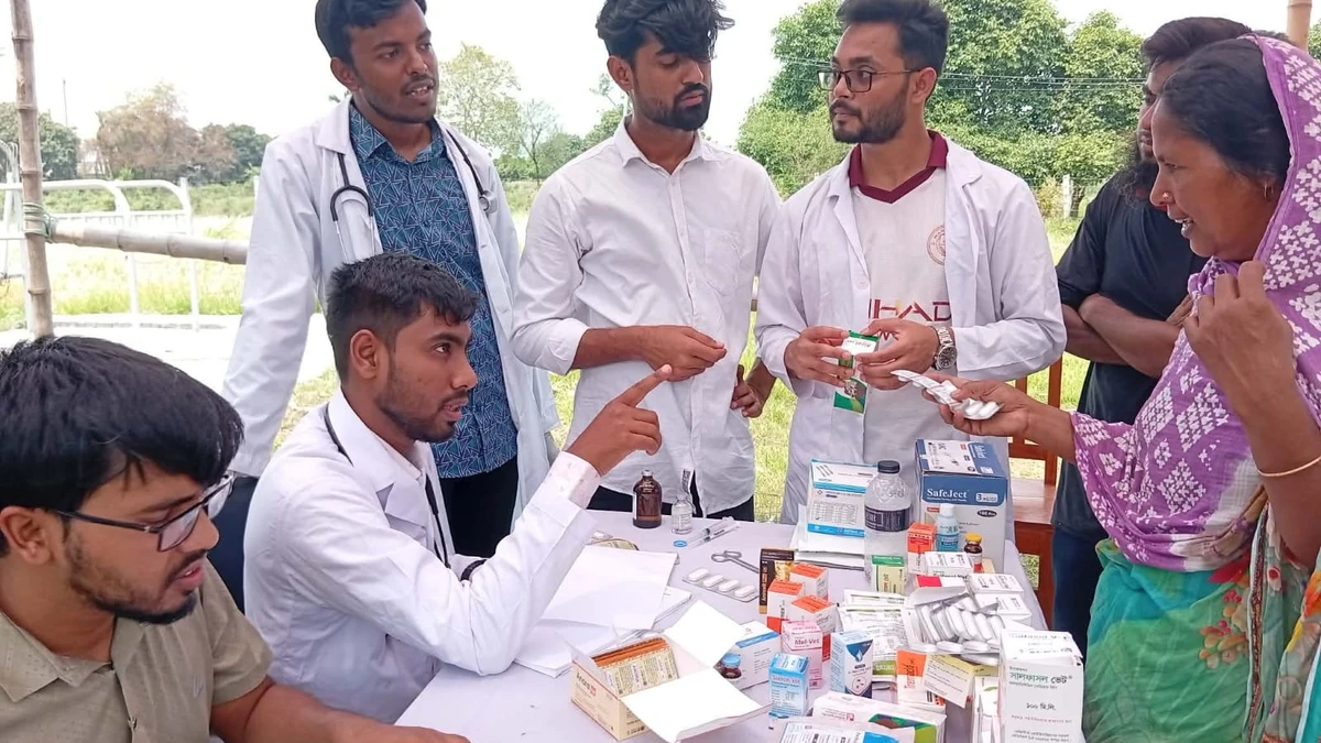 রাজশাহী বিশ্ববিদ্যালয়ে ফ্রি ভেটেরিনারি মেডিকেল ক্যাম্প ও ভ্যাকসিনেশন কর্মসূচি
