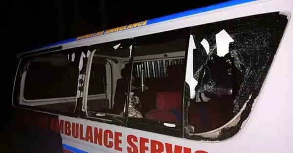 ব্রাহ্মণবাড়িয়ায় লাশবাহী অ্যাম্বুলেন্সে হামলা, আহত ৯ – মানবতাবিরোধী বর্বরতা