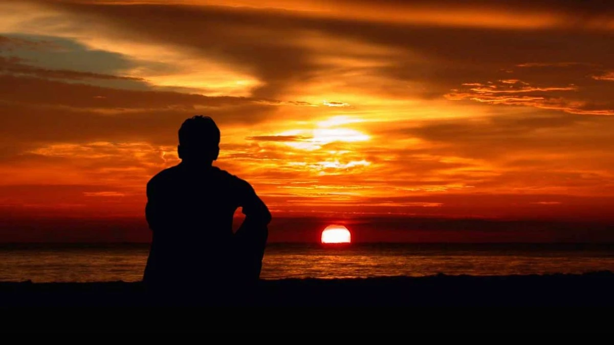 নিঃসঙ্গতার নির্জনতায় মিলতে পারে জীবনের সবচেয়ে বড় আত্মজ্ঞান!