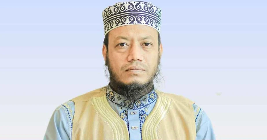 আমির হামজাকে কত টাকা জরিমানা করল আদালত ?
