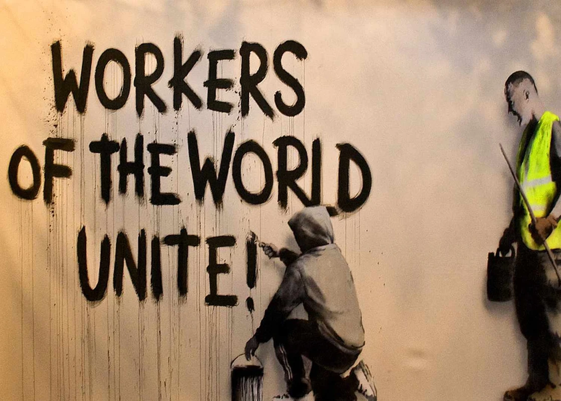 একটি বই, যা বদলে দিয়েছে জাতির ভাগ্য! বিশ্বরাজনীতির মোড় ঘোরানো বই