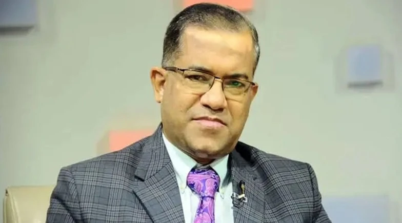 ১৫ সেনা কর্মকর্তার পক্ষ থেকে সরে দাঁড়ালেন ব্যারিস্টার এম. সরোয়ার