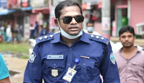 সড়কে চাঁদাবাজি ঠেকাতে গিয়ে মার খেলেন পুলিশ কর্মকর্তা এএসপি শামিম