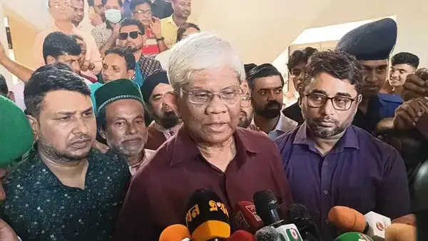 সঞ্চয়পত্রের মুনাফা বাড়ালে ব্যাংক খাত ঝুঁকিতে পড়বেঃ অর্থ উপদেষ্টা