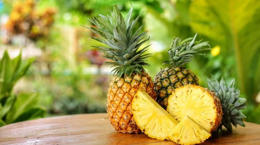 আনারসের উপকারিতা ও অপকারিতা