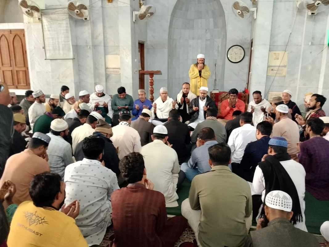 ইবিতে বেগম খালেদা জিয়ার আত্মার মাগফিরাত কামনায় ছাত্রদলের দোয়া মাহফিল