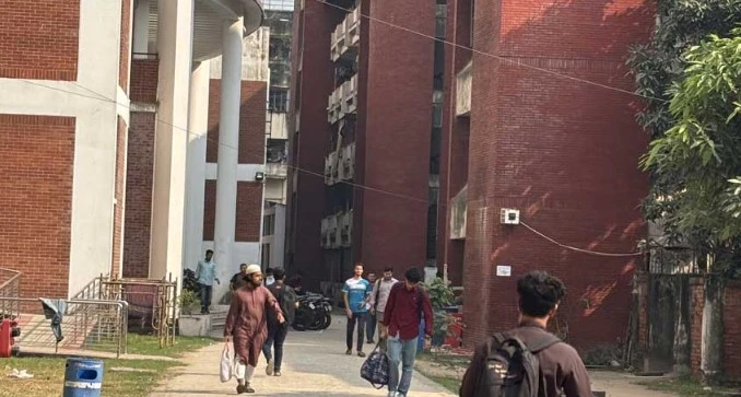 ঢাবির হলের ডাইনিং ও ক্যান্টিন বন্ধ, কক্ষের চাবি জমা দিতে হবে শিক্ষার্থীদের