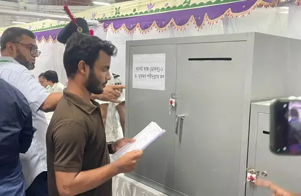 ডাকসু নির্বাচনে পাঁচ পৃষ্ঠার ব্যালটে দিতে হবে ৪১টি ভোট