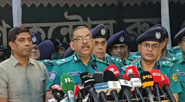 ডাকসু নির্বাচন ঘিরে ২ হাজারের বেশি পুলিশ, সোয়াত টিম, ডগ স্কোয়াড প্রস্তুত—ডিএমপি কমিশনার
