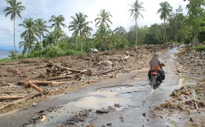 ইন্দোনেশিয়ায় ভয়াবহ বন্যায় ক্ষতিগ্রস্ত ১৪ লাখ, মৃত ৫০০