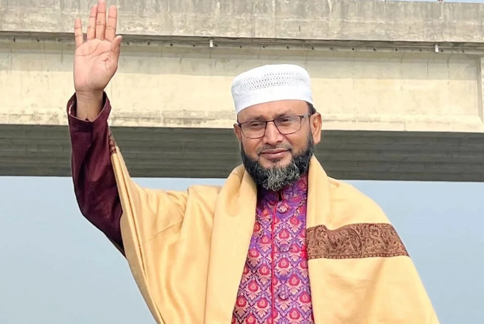 ডাক্তার না হয়েও নামের আগে  ডাক্তার ব্যবহার, জামায়াত প্রার্থীকে শোকজ