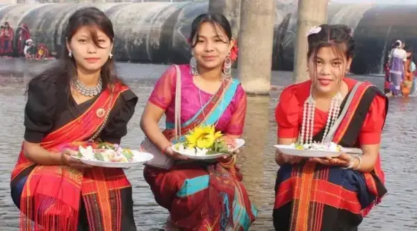 বৈসাবিতে ক্ষুদ্র নৃ-গোষ্ঠীদের রঙিন বর্ষবরণ উদযাপন