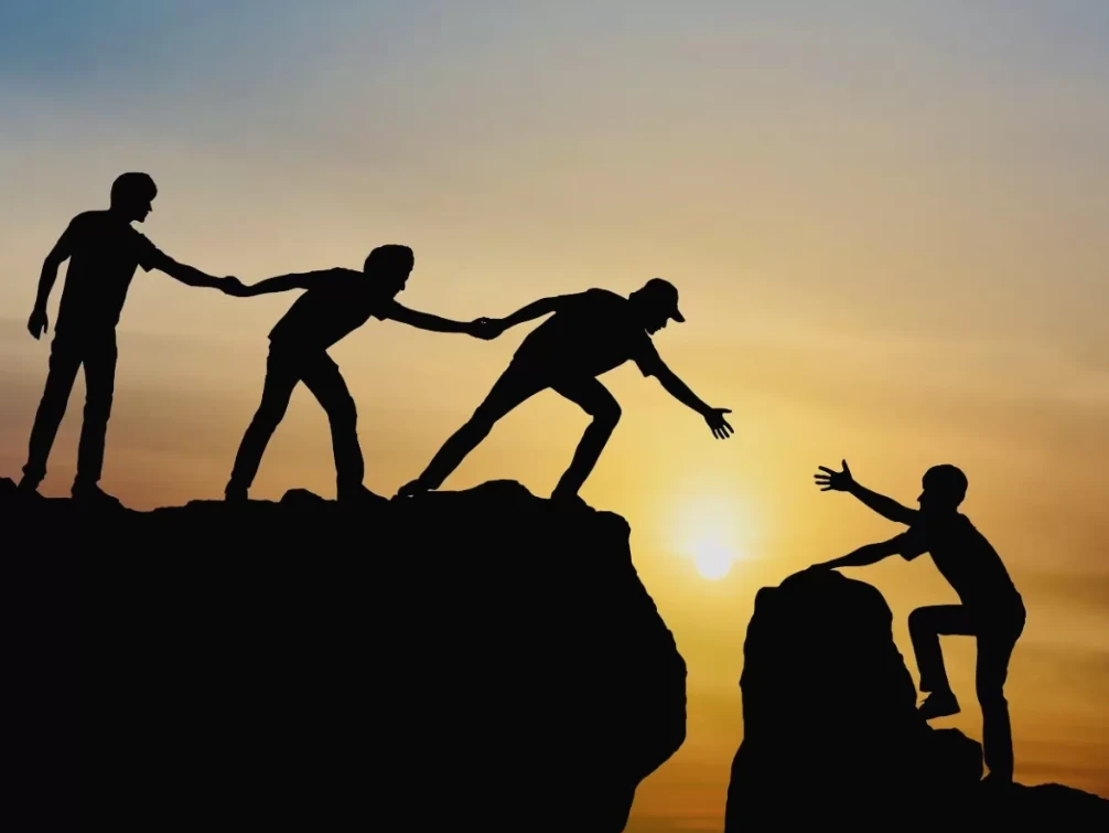 মানুষ কেন সাহায্য করতে ভালোবাসে? জিনে লুকানো সেই অদ্ভুত রহস্য!