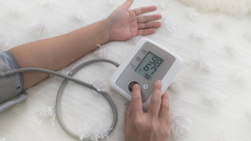 লো প্রেশার কেন হয় ? জেনে নিন প্রতিকার