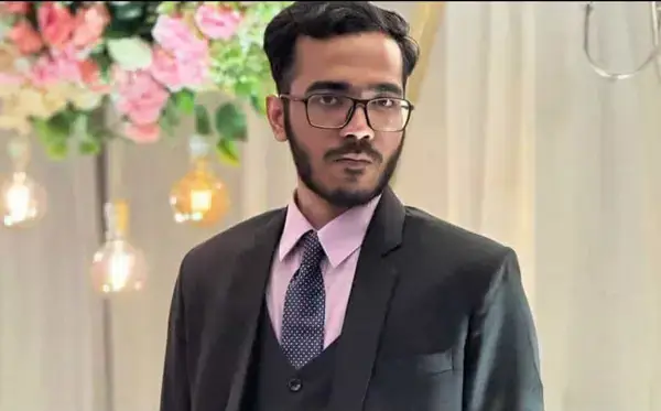 ডাকসুর নির্বাচিত নারীদের ‘গৃহদাসী' মন্তব্যে চাকরি হারালেন সেই ব্র্যাক গবেষক