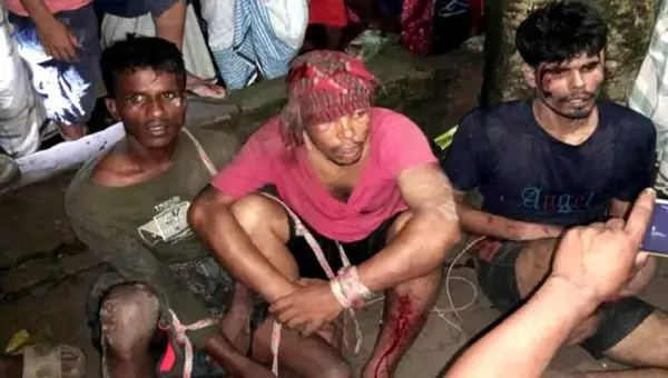 সোনারগাঁয়ে ট্রান্সফর্মার চুরির অভিযোগে তিন চোরকে গণধোলাই