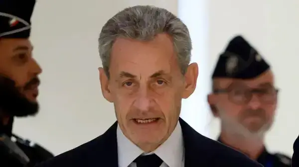 অর্থ কেলেঙ্কারিতে ফ্রান্সের সাবেক প্রেসিডেন্ট সারকোজির ৫ বছরের কারাদণ্ড