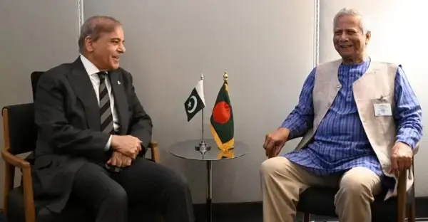 দ্বিপাক্ষিক সম্পর্ক জোরদারে প্রধান উপদেষ্টাকে পাকিস্তানে আমন্ত্রণ