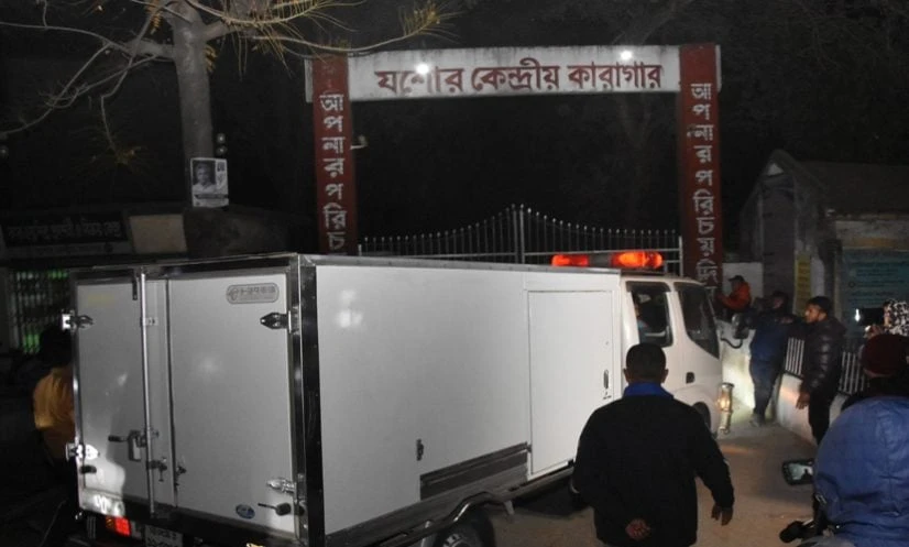 প্যারোলে মুক্তির আবেদনই করেনি সাদ্দামের পরিবার!