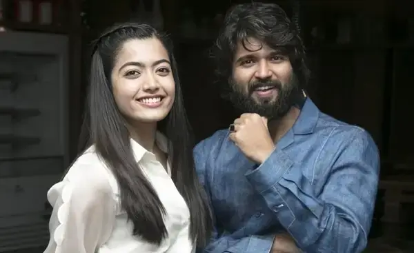 আনুষ্ঠানিক বাগদান সম্পন্ন বিজয়-রাশমিকা জুটির