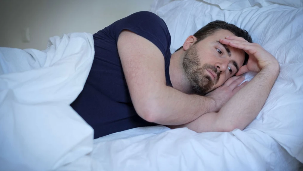 রাতের আবেগপ্রবণতা: কেন এই সময়ে আমরা বেশি অনুভূতিশীল!