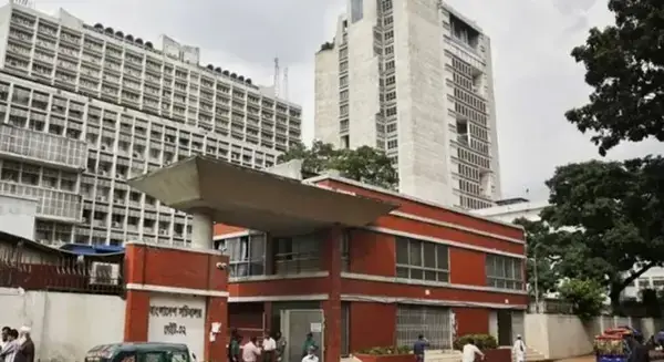 রোববার থেকে সচিবালয়ে 'সিঙ্গেল ইউজ প্লাস্টিক' সম্পূর্ণ নিষিদ্ধ