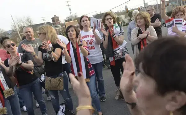 ৬ হাজার সিরীয় নাগরিকদের ৬০ দিনের মধ্যে যুক্তরাষ্ট্র ছাড়তে হবে