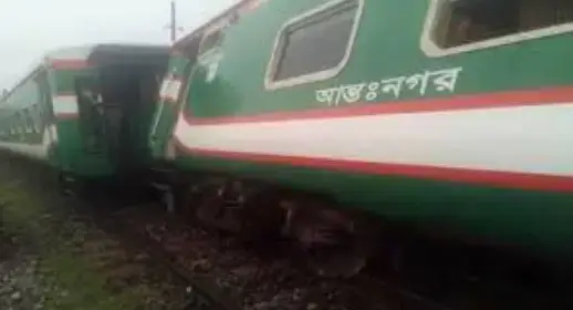 রংপুরে ট্রেনের বগি লাইনচ্যুত, উত্তরাঞ্চলে ট্রেন চলাচল বন্ধ