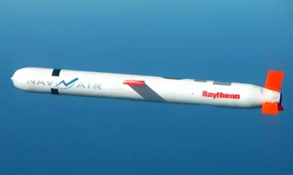 ইউক্রেনকে দূরপাল্লার টমাহক ক্ষেপণাস্ত্র দেবেন মার্কিন প্রেসিডেন্ট ডোনাল্ড ট্রাম্প