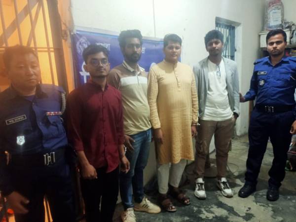 খাগড়াছড়িতে ভুয়া সাংবাদিক চক্র গ্রেফতার, বিএনপির নাম ভাঙিয়ে চাঁদাবাজির অভিযোগ