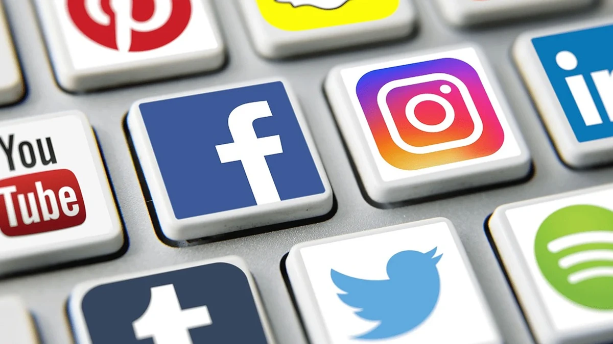 মালয়েশিয়ায় ১৬ বছরের কম বয়সীদের জন্য সামাজিক যোগাযোগমাধ্যম নিষিদ্ধ